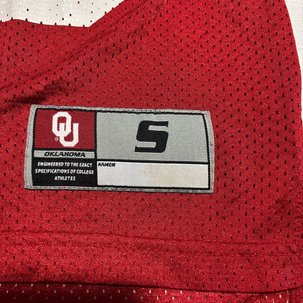 Kids Genuine Stuff Oklahoma Sooners #18 Home Football Jersey | Red | Size Small - Picture 3 of 8